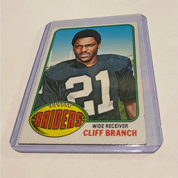 1976 Topps Football Card Other - Cliff Branch 1976 Topps Football Card # 173 Oakland Raiders Vintage Collectible